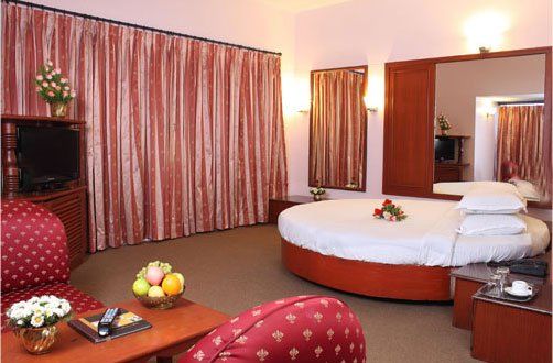 Hotel Dee Cee Manor Csennai Kültér fotó