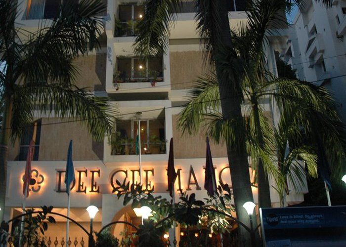 Hotel Dee Cee Manor Csennai Kültér fotó