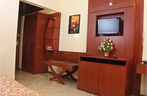 Hotel Dee Cee Manor Csennai Kültér fotó
